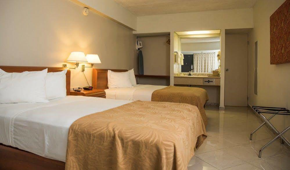 Quality Inn El Tuque Ponce Kültér fotó